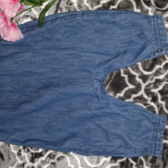 Gap Denim & Ruffle Jumper Baby 0-3 Months EUC - Picture 8 of 8